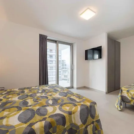 Apartment In 31391 *